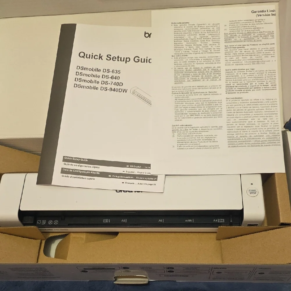 Brother Mobile Duplex Scanner in White and Blue - Picture 6 of 11